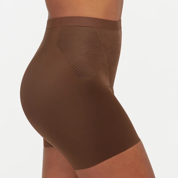 NWOT Spanx Thinstincts 2.0 Girl Short in Chestnut Brown Women’s Large - Picture 3 of 9